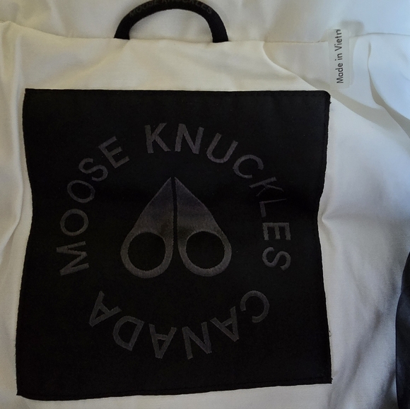 Moose Knuckles Women's White Hooded Parka - Picture 4 of 8